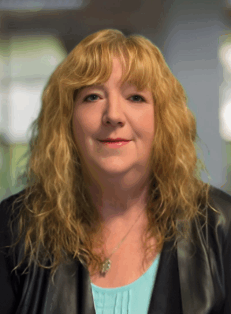 Sherri's edited BG headshot